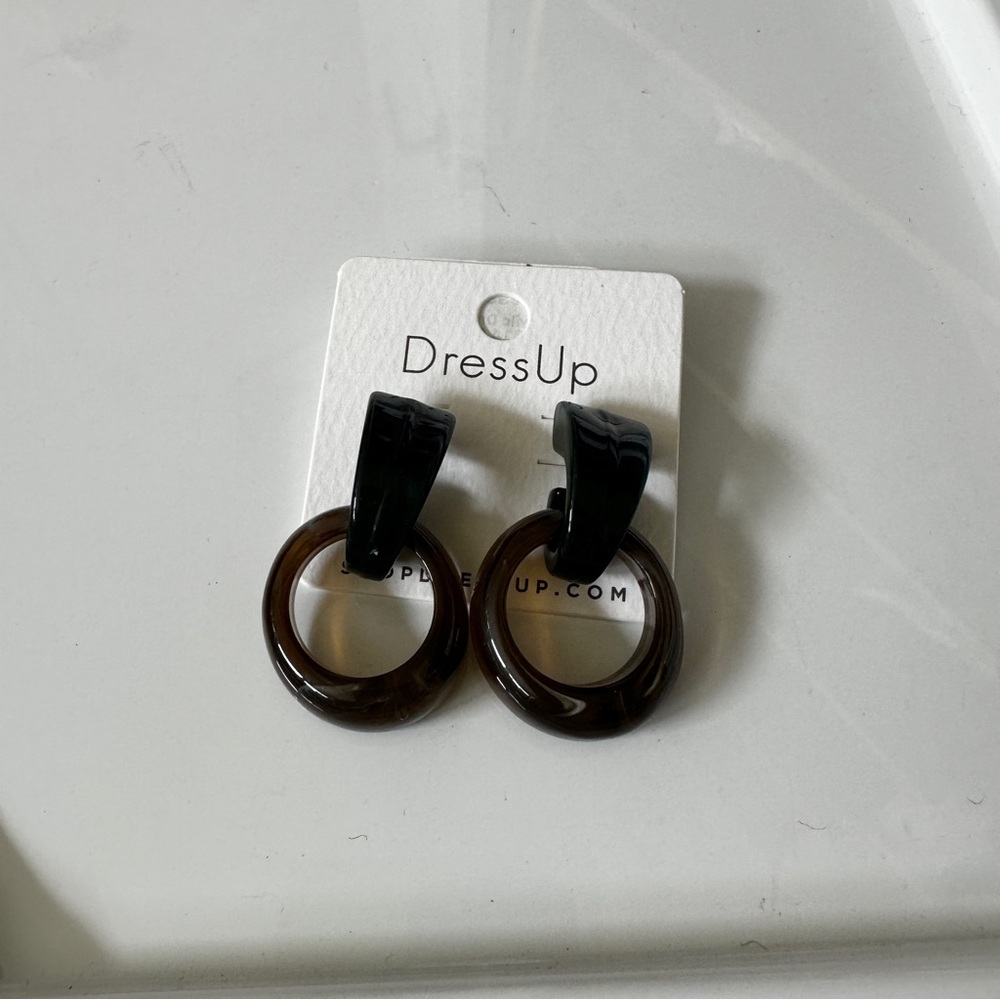 NWT Acrylic Drop Earrings